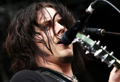 Jack White se apresenta no Saturday Night Live; veja aqui