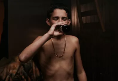 Jack White divulga vídeo de "Sixteen Saltines"; veja aqui