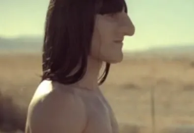 Novo vídeo do Miike Snow: "The Wave"