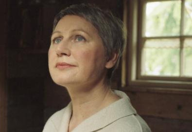 Asteroid discovered in 2013 is named after Cocteau Twins' Elizabeth Fraser