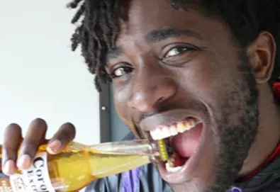 Vocalista do Bloc Party em carreira solo