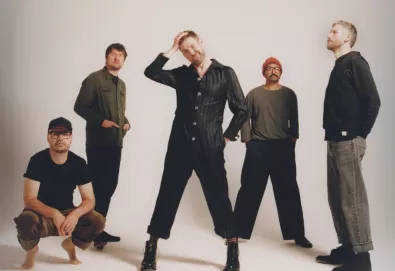 New song: Kaiser Chiefs — “Feeling Alright”