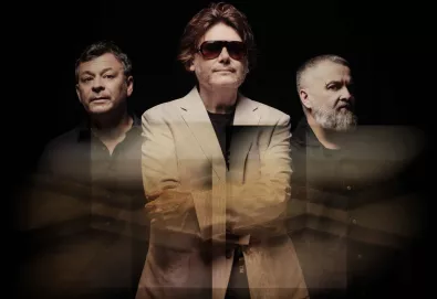 New song: Manic Street Preachers — "Decline and Fall"