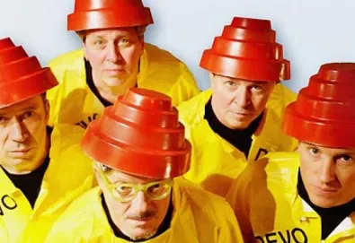 Devo retorna com novo álbum em Junho