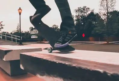 Skate e música: a trilha sonora da cultura urbana