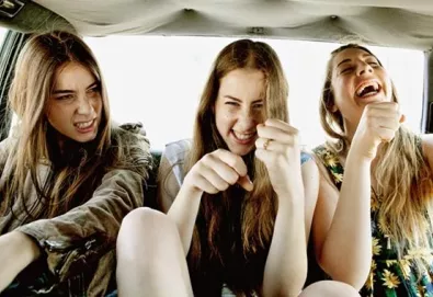 Haim revela detalhes de seu debut