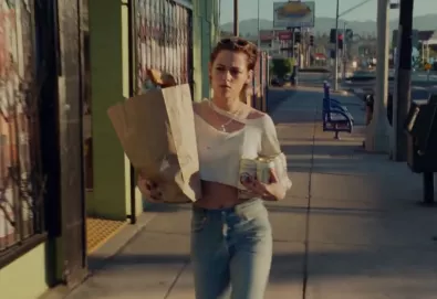 The Rolling Stones lança vídeo de "Ride ‘Em On Down" protagonizado por Kristen Stewart