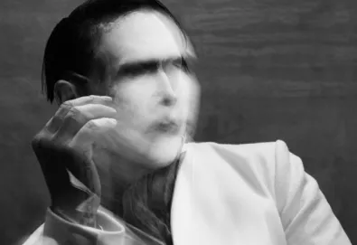 Marilyn Manson estreia vídeo de "Deep Six"