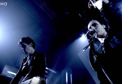 Savages toca "Sad Person" no 'Later… with Jools Holland'