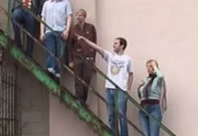 Prestem atenção em: The Airfields