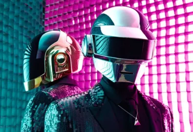 Daft Punk e Julian Casablancas (Strokes) em "Instant Crush" [vídeo]