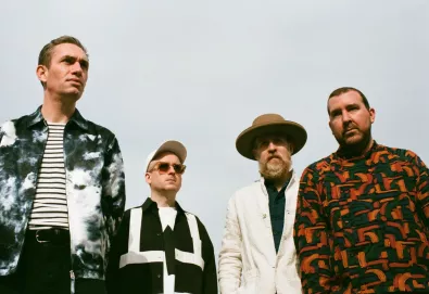 Hot Chip release new single and announce new album, Freakout/Release