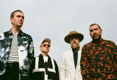 Hot Chip lança novo single e anuncia novo álbum, Freakout/Release