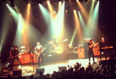 Eagles Of Death Metal escapa do atentado terrorista em casa de shows em Paris