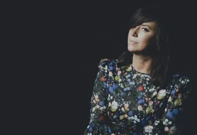 Cat Power revela vídeo de "Woman"; música traz participação de Lana Del Rey