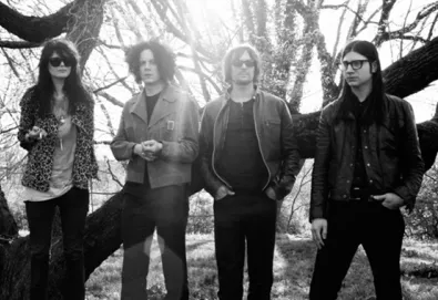 Ouça o novo single do Dead Weather: "Buzzkill(er)"