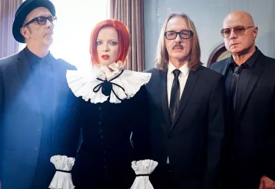 Nova música: Garbage - "No Horses"