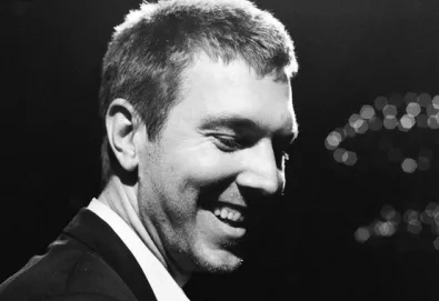Ouça "Black Hours", novo disco de Hamilton Leithauser (The Walkmen)