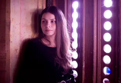 Hope Sandoval & The Warm Inventions apresenta música - "Let Me Get There" - com participação de Kurt Vile