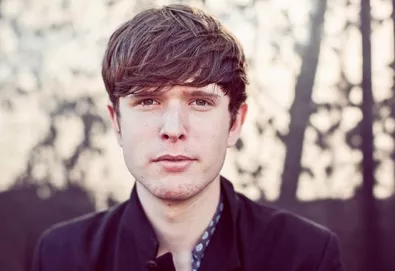 James Blake surpreende e desbanca Arctic Monkeys e David Bowie no Mercury Prize