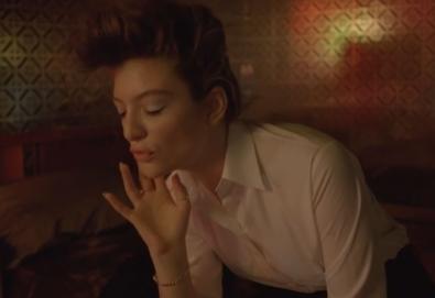 Lorde lança vídeo para o tema "Yellow Flicker Beat", do filme "Jogos Vorazes: A Esperança (Parte 1)"