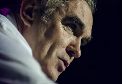 Morrissey divulga mais uma faixa de seu novo trabalho; ouça "I Wish You Lonely"