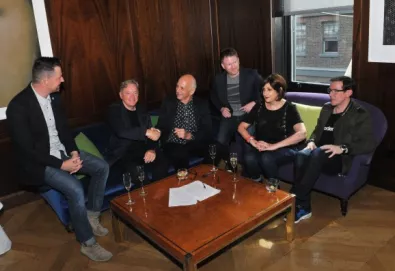 New Order assina com a Mute Records