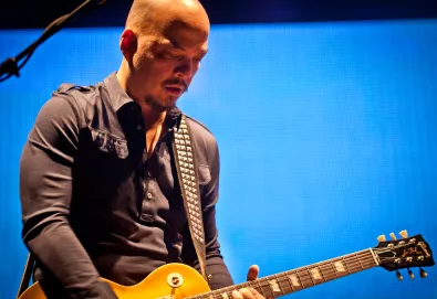 Joey Santiago, guitarrista dos Pixies, está internado em clínica de reabilitação