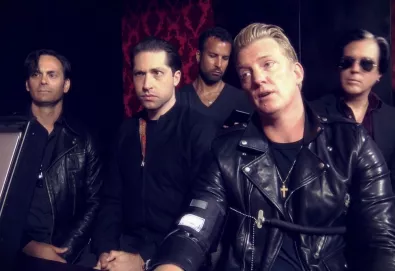 Queens Of The Stone Age confirma novo álbum, 'Villains'