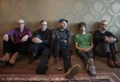 Nova música: Teenage Fanclub - “Everything Is Falling Apart”