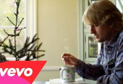The Killers lança single natalino; veja o vídeo de "Christmas in LA"