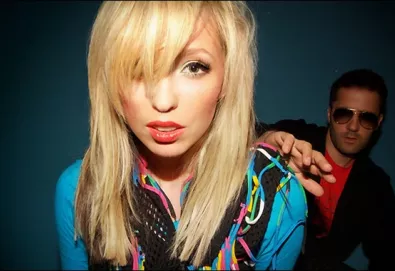 Novo single do The Ting Tings: "Wrong Club"