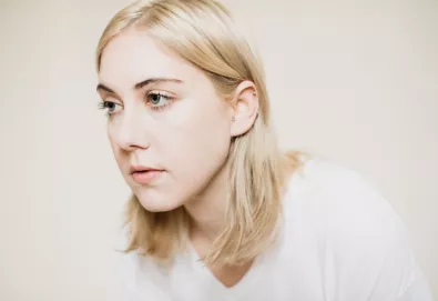 TORRES lança uma nova música, intitulada "Helen In The Woods"; Veja o videoclipe