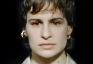 Christine and the Queens releases the song “Eyes of a child”