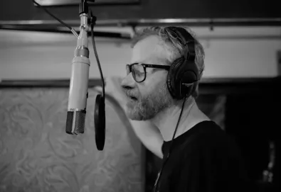 Matt Berninger do The National compartilha a canção “One More Second”