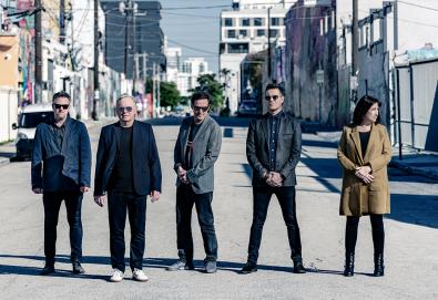 New Order lança uma nova música, “Be a Rebel”